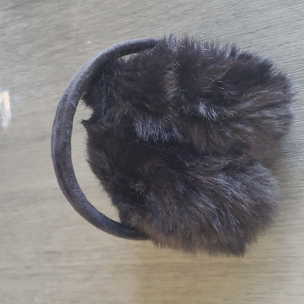 Black earmuffs ear warmers new